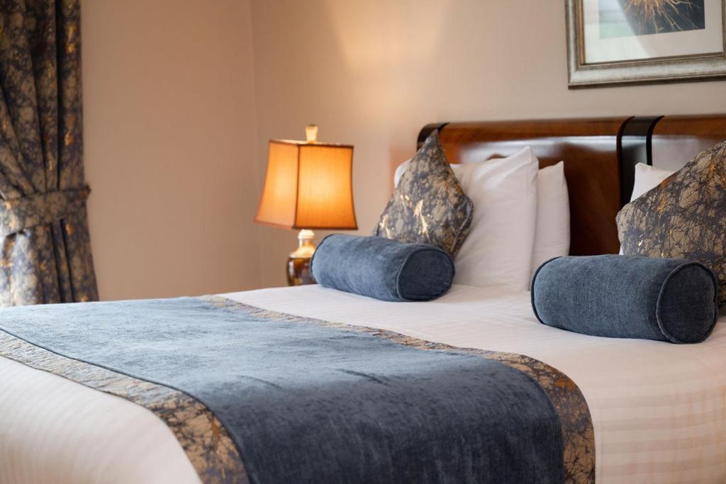 The Rose & V-spa Ballybofey